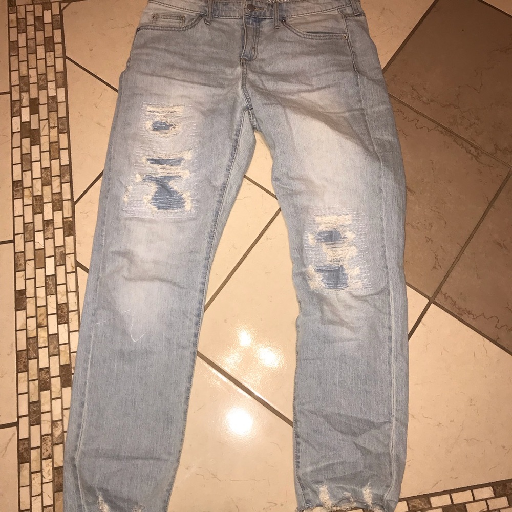 High waisted ripped boyfriend jeans